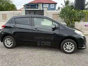 Toyota Vitz 2012 Black