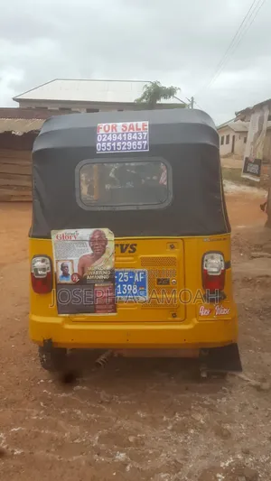 TVS King Deluxe Plus iTouch Start 2025 Yellow