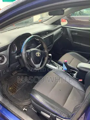 Toyota Corolla SE 4dr Sedan (1.8L 4cyl CVT) 2017 Blue