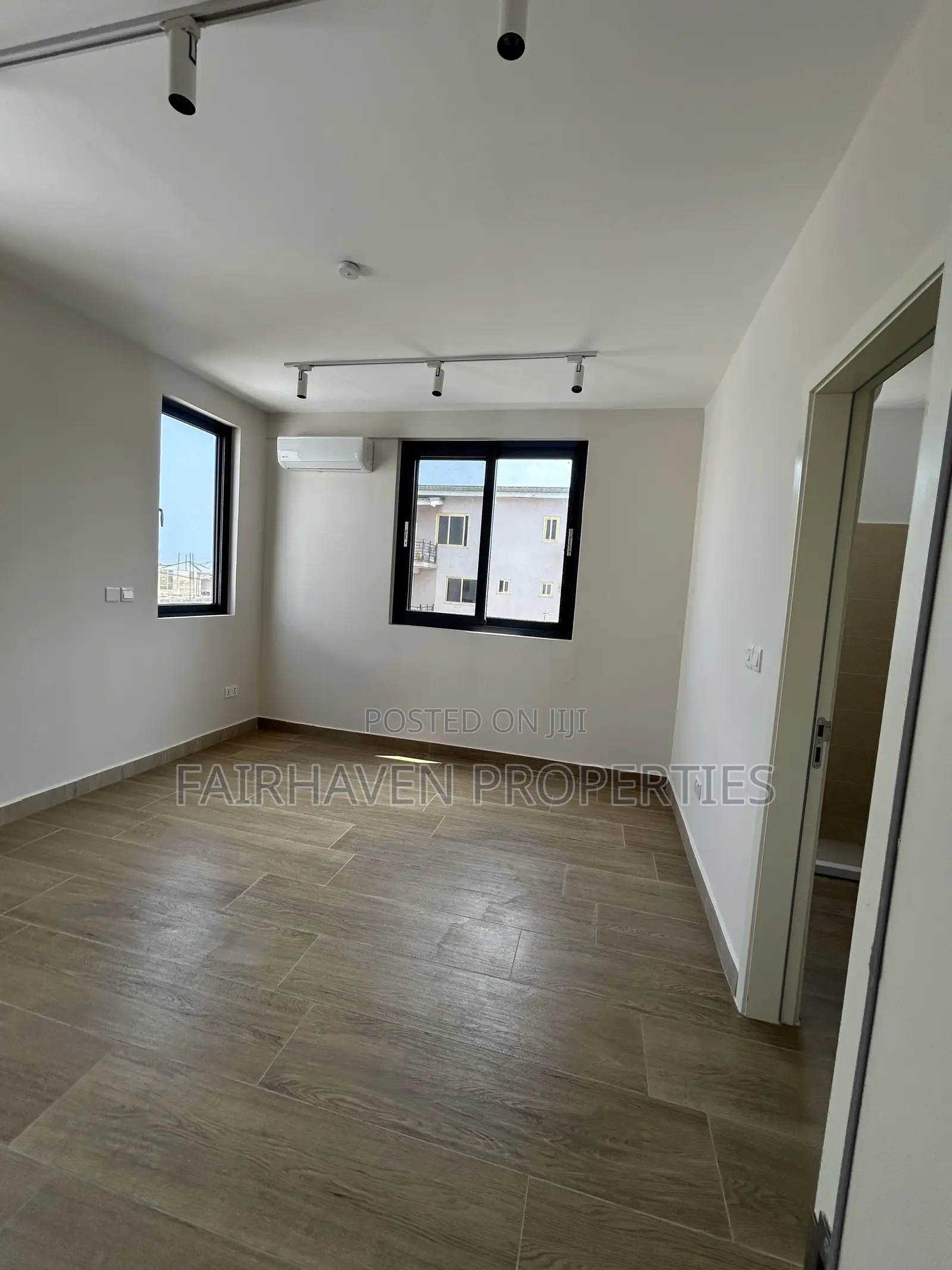 3bdrm Townhouse / Terrace in Fairhaven, Tseaddo for rent