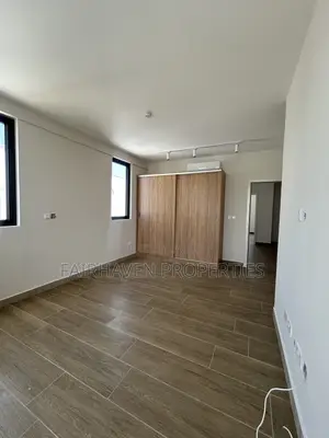 3bdrm Townhouse / Terrace in Fairhaven, Tseaddo for rent
