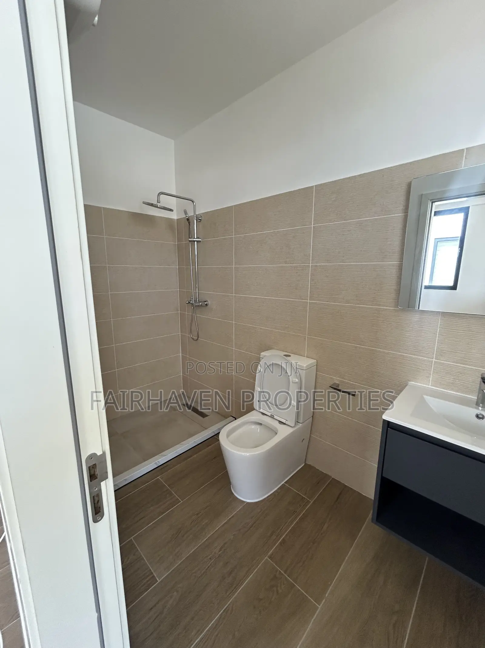 3bdrm Townhouse / Terrace in Fairhaven, Tseaddo for rent