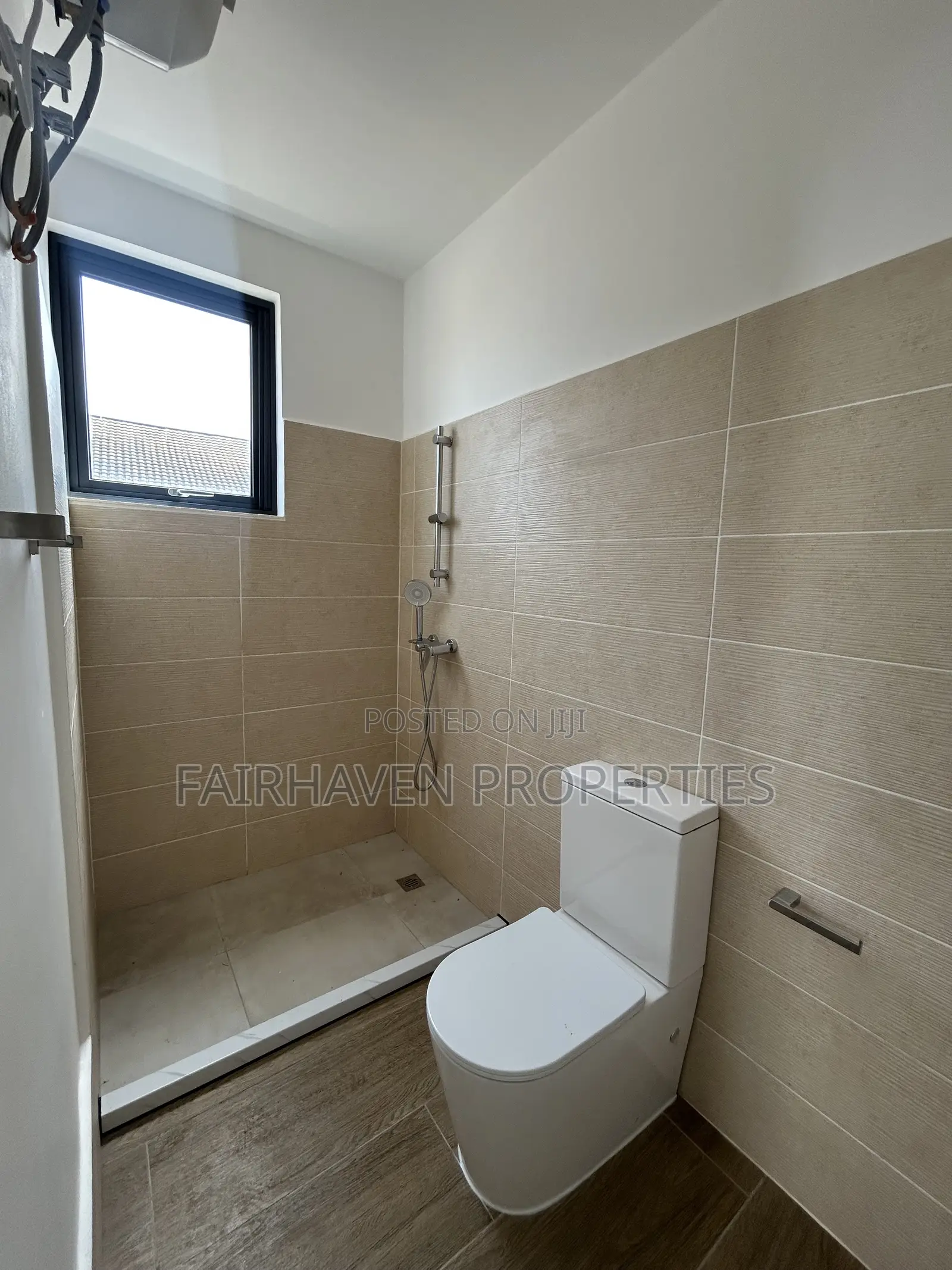 3bdrm Townhouse / Terrace in Fairhaven, Tseaddo for rent