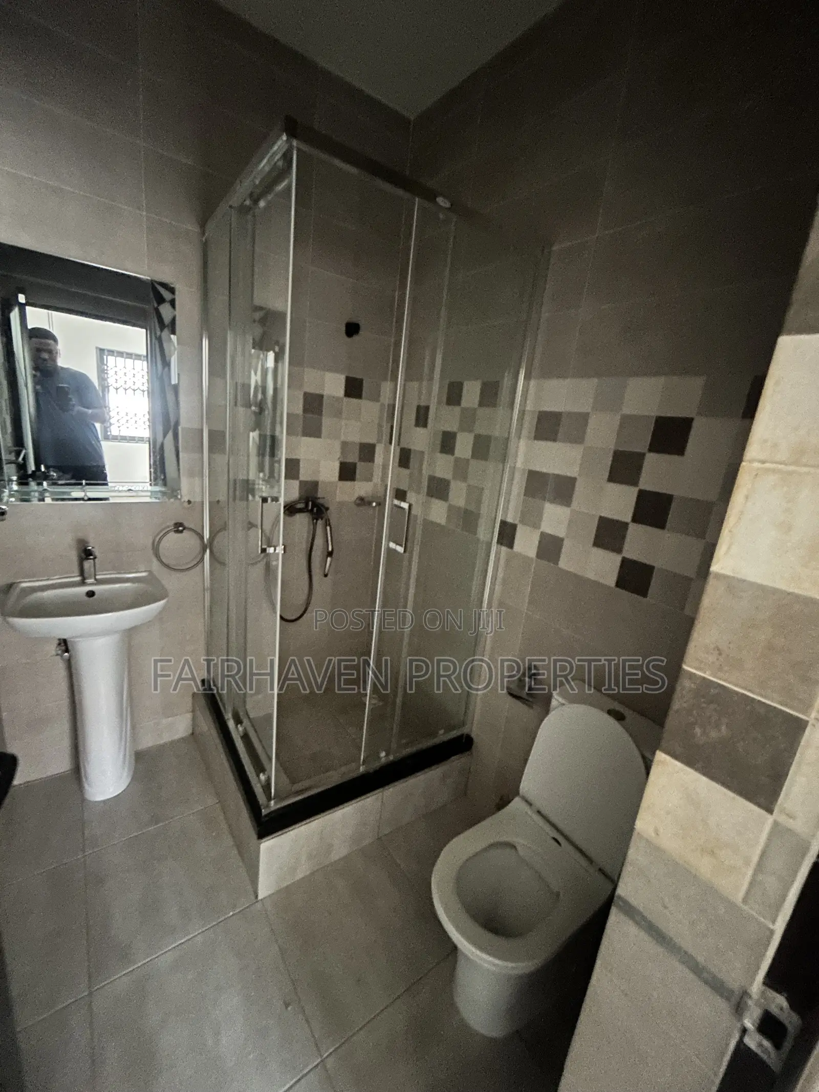 2bdrm House in East Airport for rent