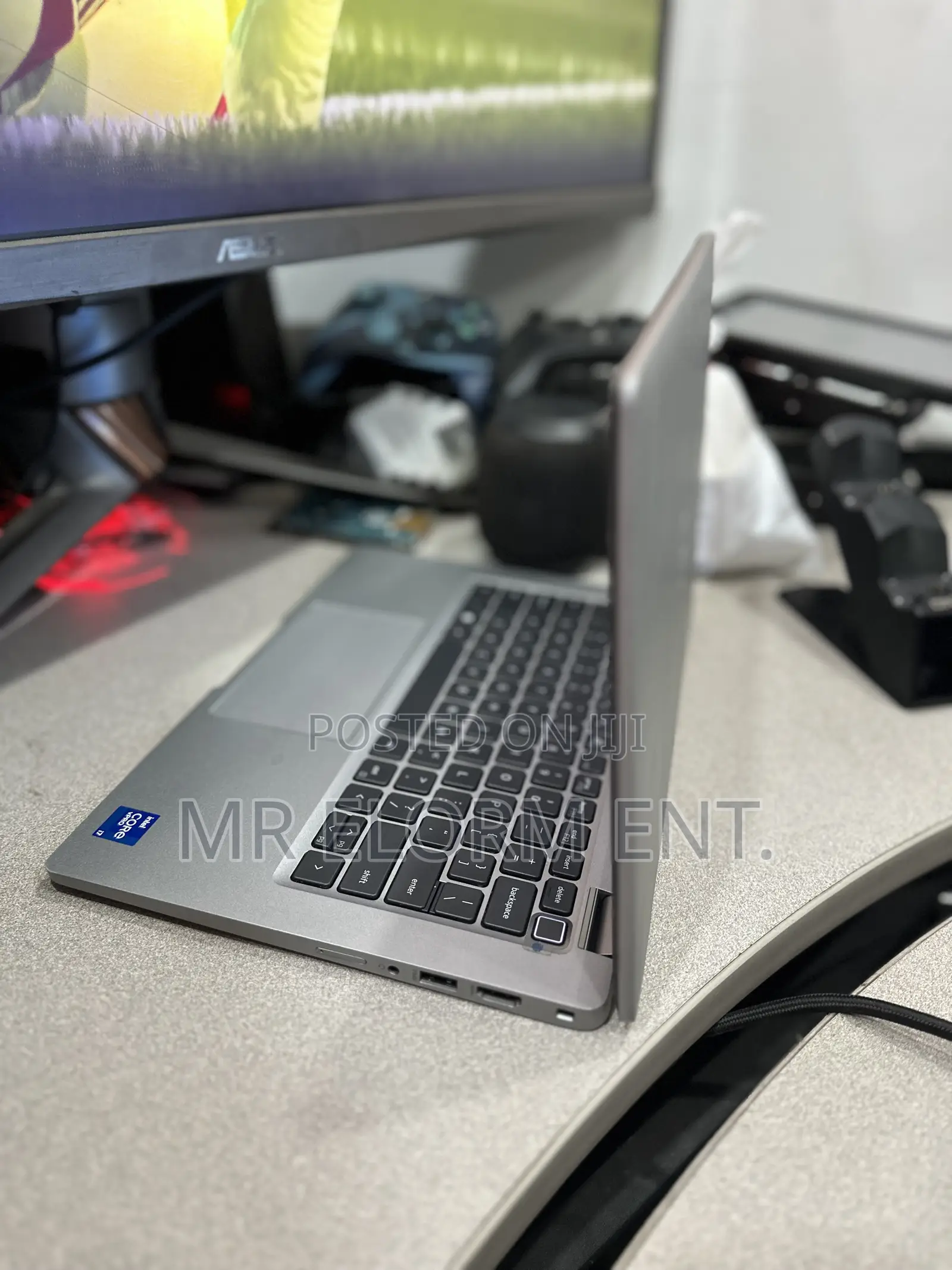 Laptop Dell Latitude 5320 16GB Intel Core i7 SSD 512GB