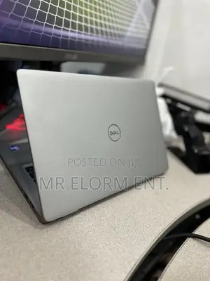 Laptop Dell Latitude 5320 16GB Intel Core i7 SSD 512GB