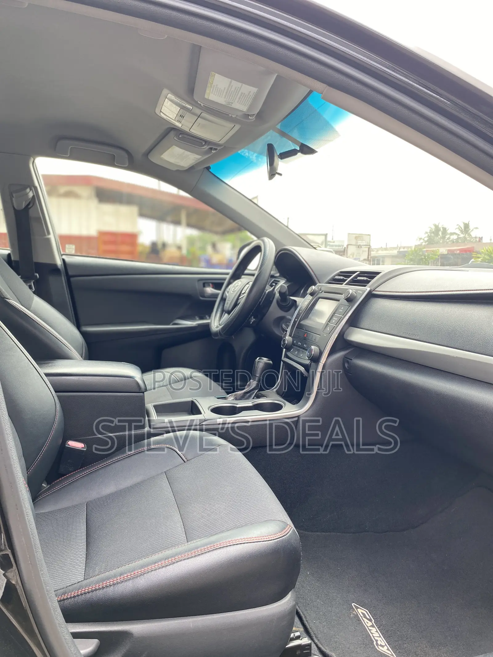 Toyota Camry SE 4dr Sedan (2.5L 4cyl 6A) 2017 Black