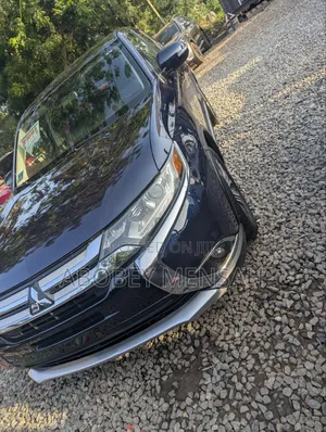 Mitsubishi Outlander 2016 Blue