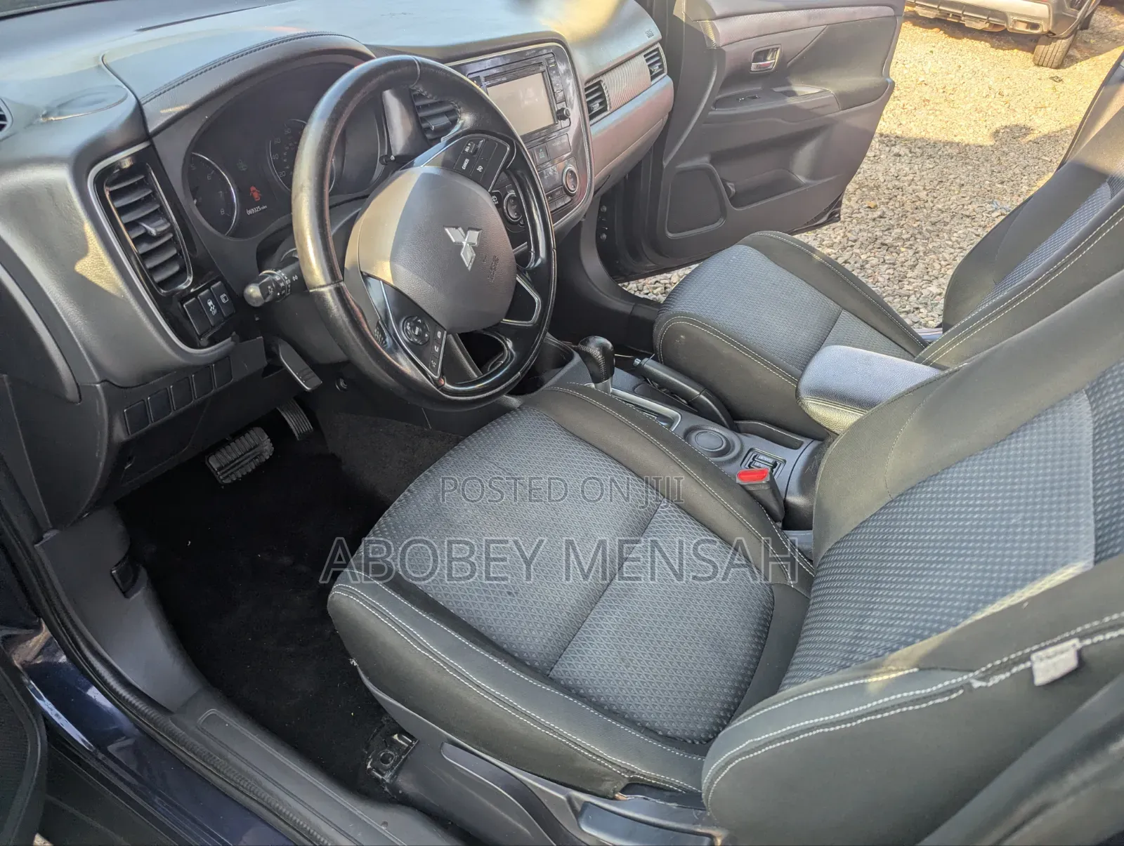 Mitsubishi Outlander 2016 Blue