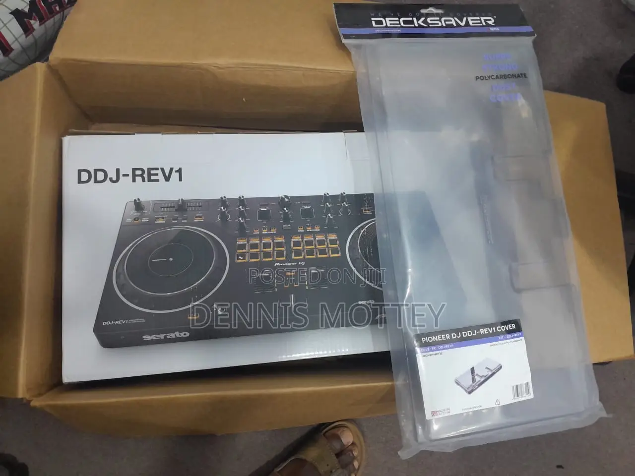 Pioneer DDJ-REV1 2-Deck Serato DJ Controller