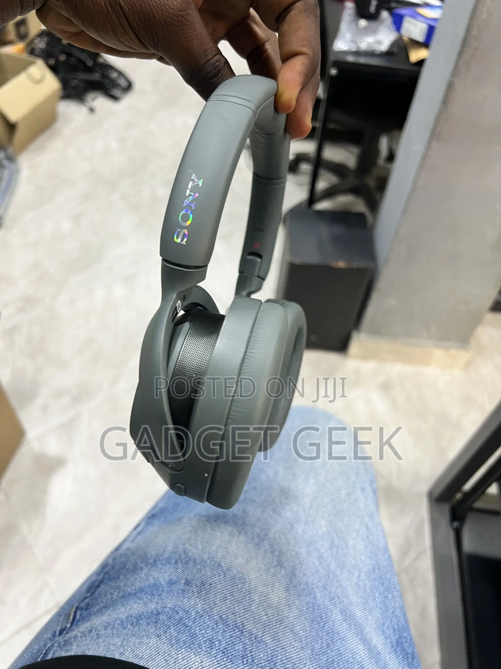 USED SONY Ultra Headphones