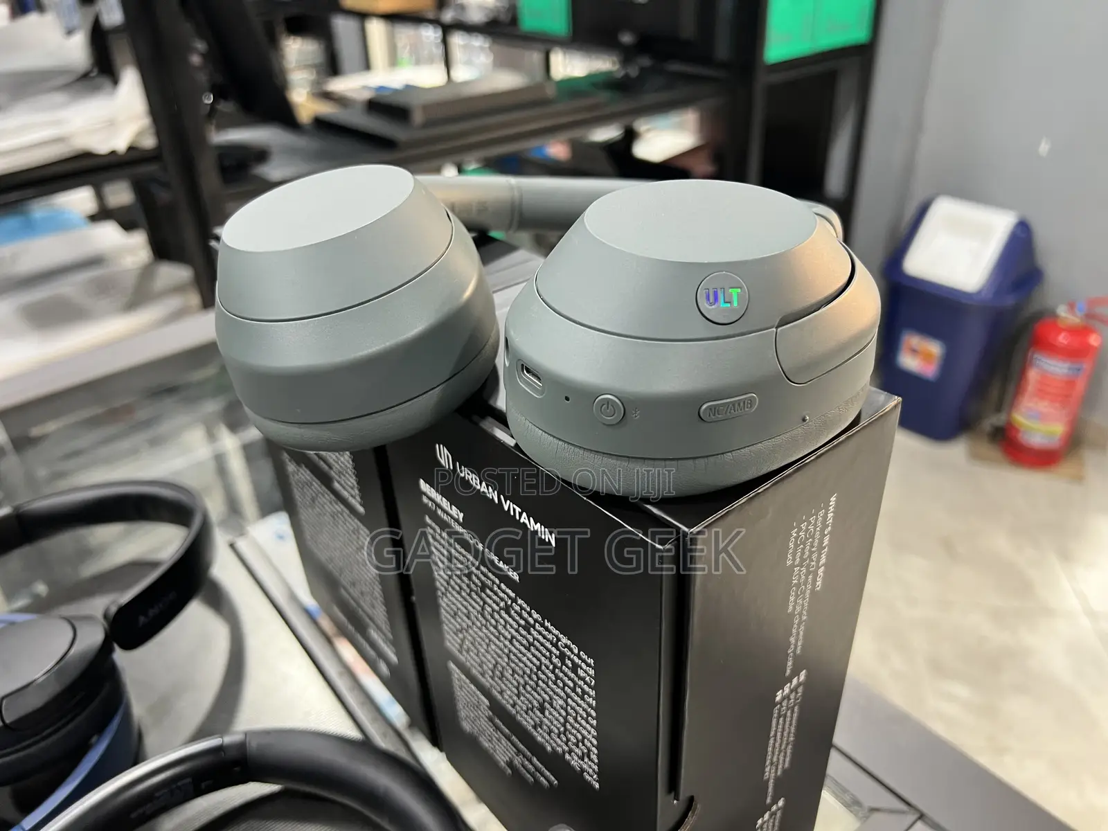 USED SONY Ultra Headphones