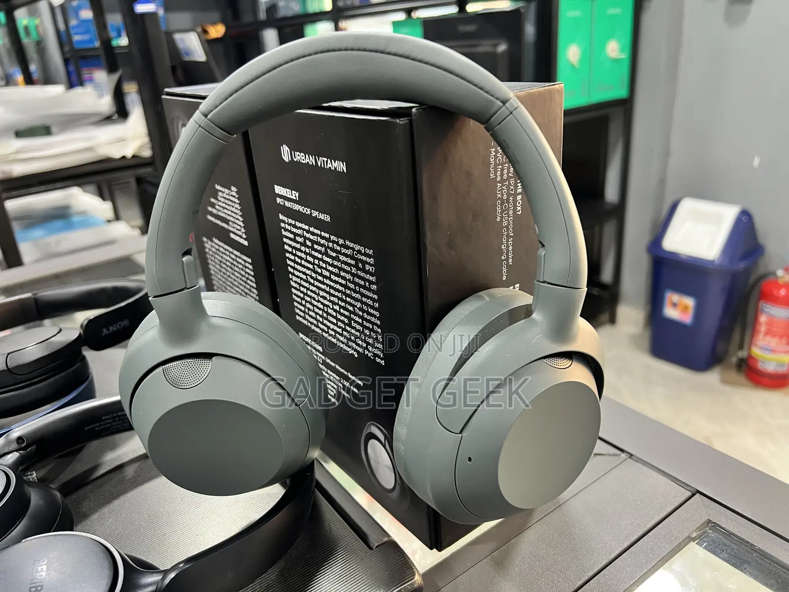 USED SONY Ultra Headphones