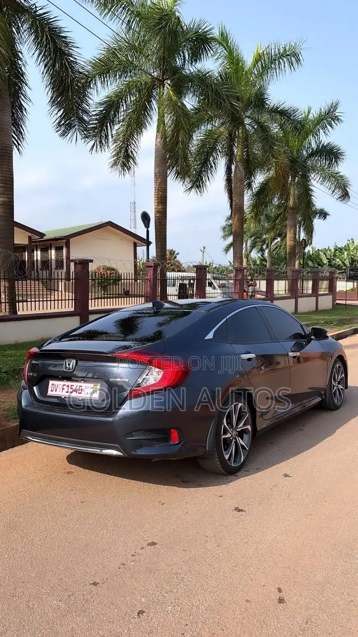 Honda Civic Touring Sedan 2020