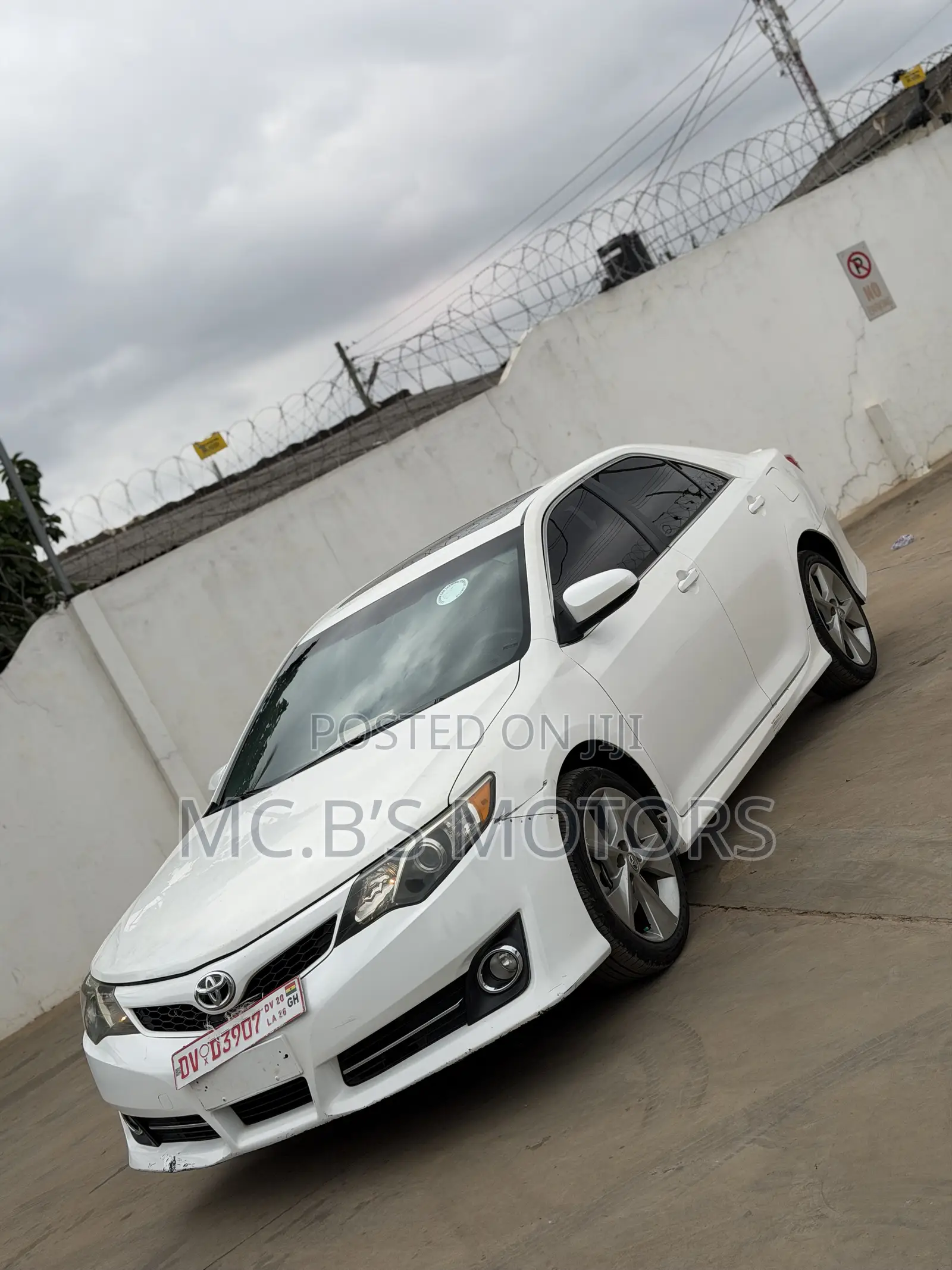 Toyota Camry 2014 White