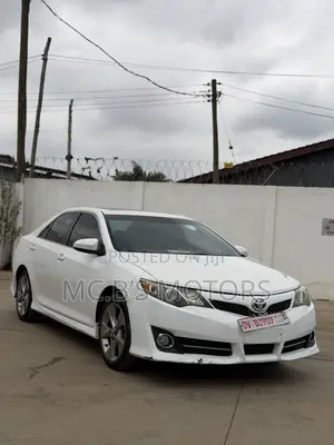 Toyota Camry 2014 White