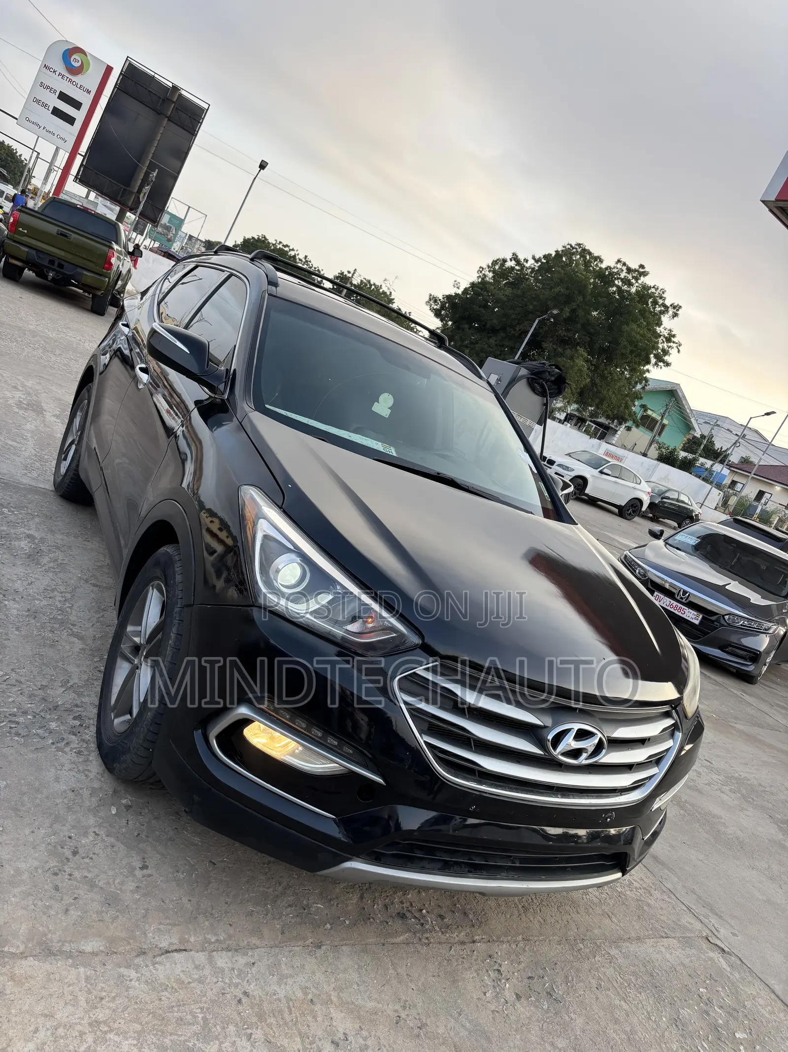 Hyundai Santa Fe SE Ultimate AWD 2018 Black