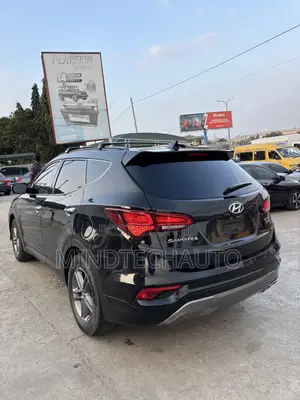 Hyundai Santa Fe SE Ultimate AWD 2018 Black