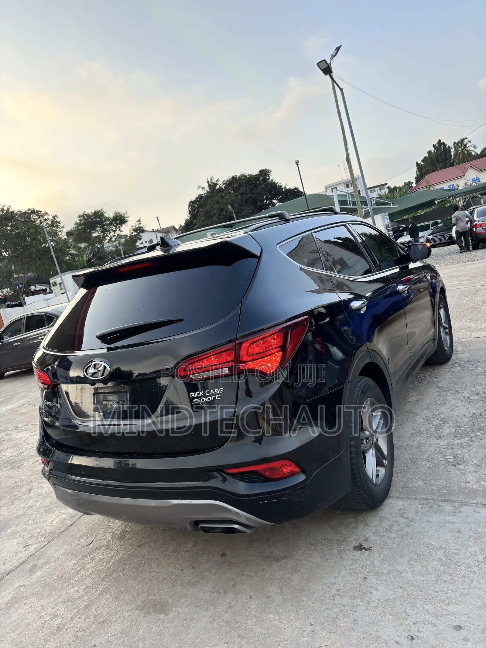 Hyundai Santa Fe SE Ultimate AWD 2018 Black