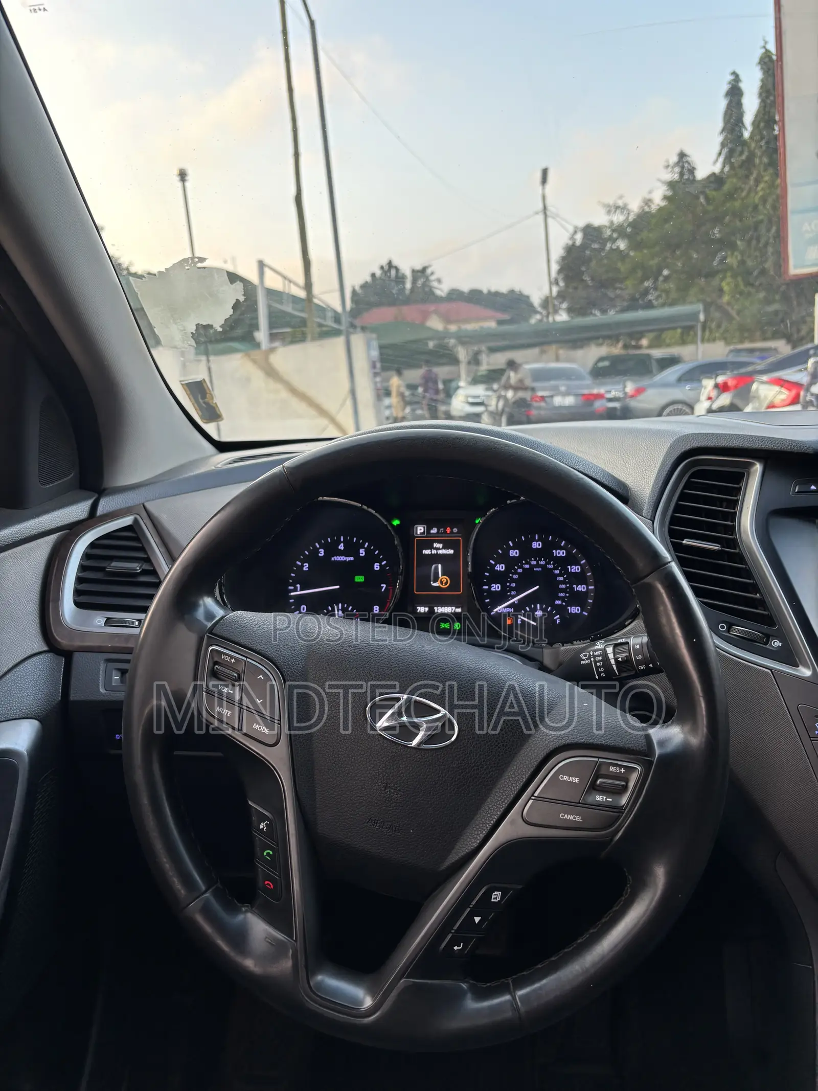 Hyundai Santa Fe SE Ultimate AWD 2018 Black
