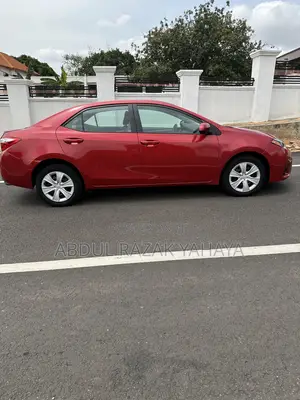Toyota Corolla 2016 Red