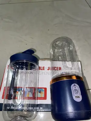 Mini Portable Blendet