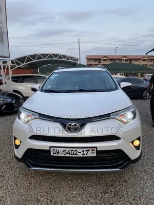 Toyota RAV4 SE AWD (2.5L 4cyl 6A) 2016 White