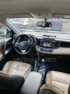 Toyota RAV4 SE AWD (2.5L 4cyl 6A) 2016 White