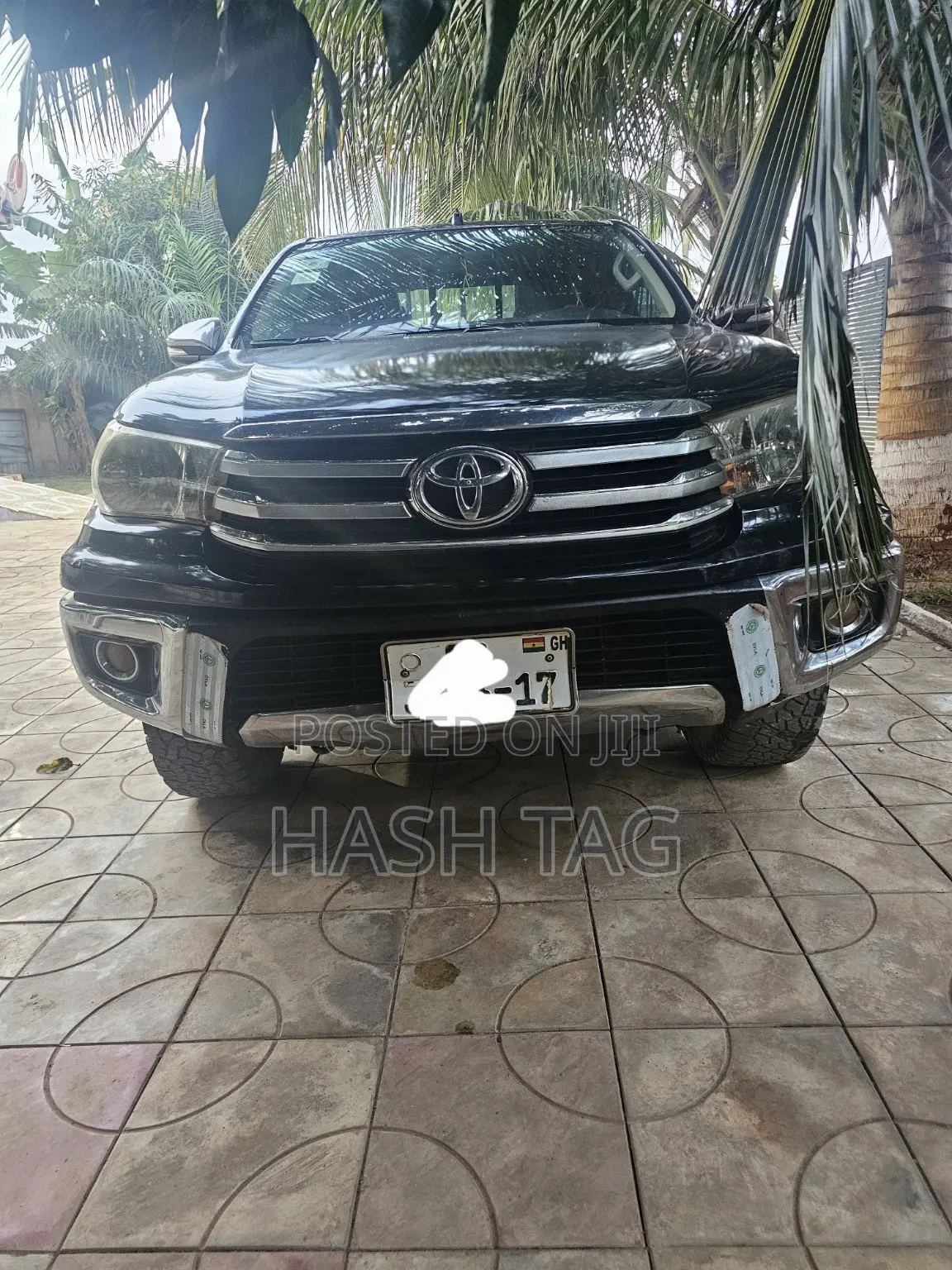 Toyota Hilux 2016 Black