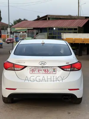 Hyundai Avante 2015 White