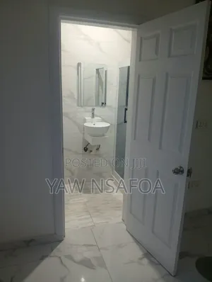 Furnished 2bdrm Apartment in Rock Construction &, Accra Metropolitan