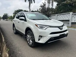 Toyota RAV4 Limited AWD (2.5L 4cyl 6A) 2016 White