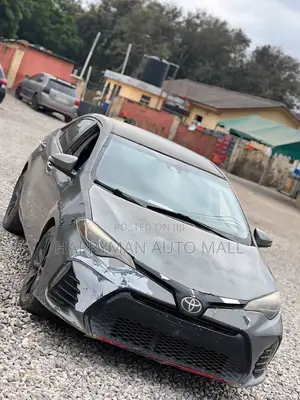 Toyota Corolla LE 4dr Sedan (1.8L 4cyl CVT) 2017 Gray