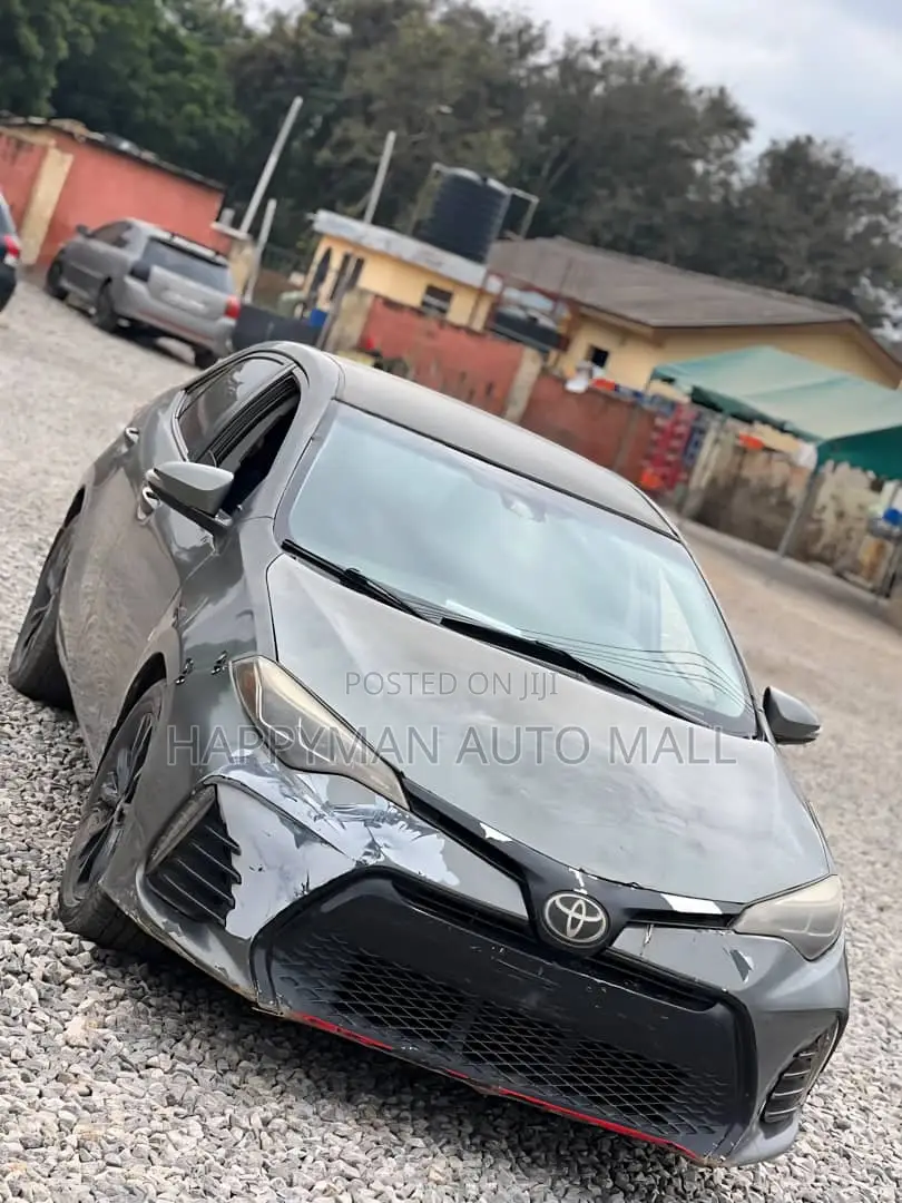 Toyota Corolla LE 4dr Sedan (1.8L 4cyl CVT) 2017 Gray