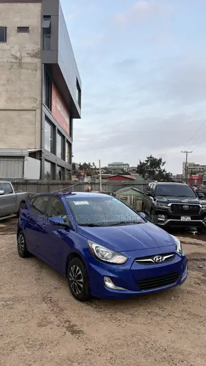 Hyundai Accent SE Hatchback 2017 Blue