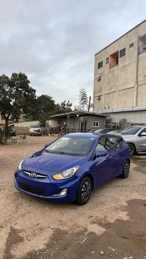 Hyundai Accent SE Hatchback 2017 Blue