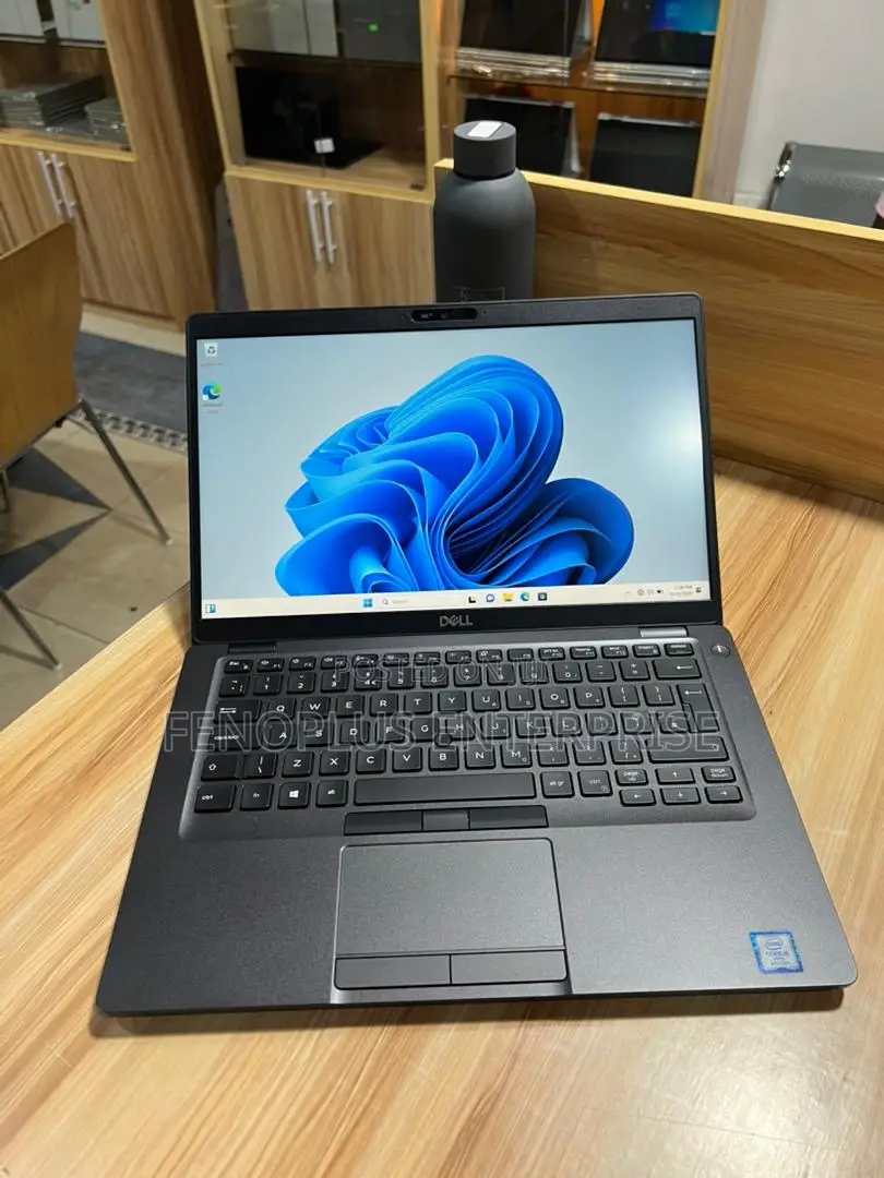Laptop Dell Latitude 5300 8GB Intel Core i5 SSD 256GB