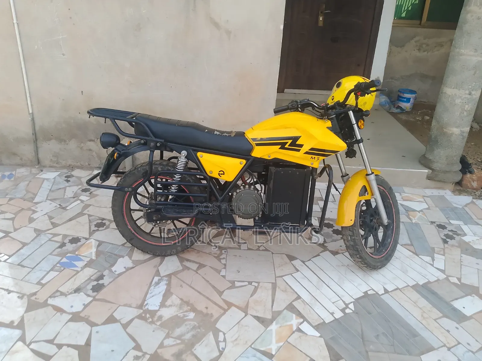 Honda 2023 Yellow