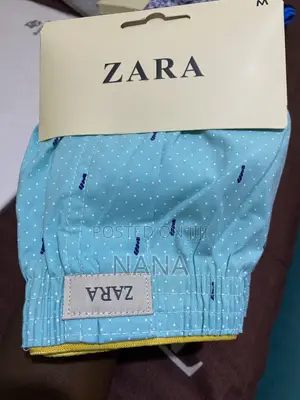 Zara Boxer