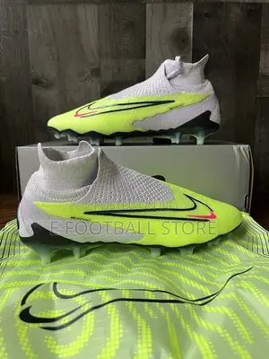 Nike Phantom Elite Football Boot