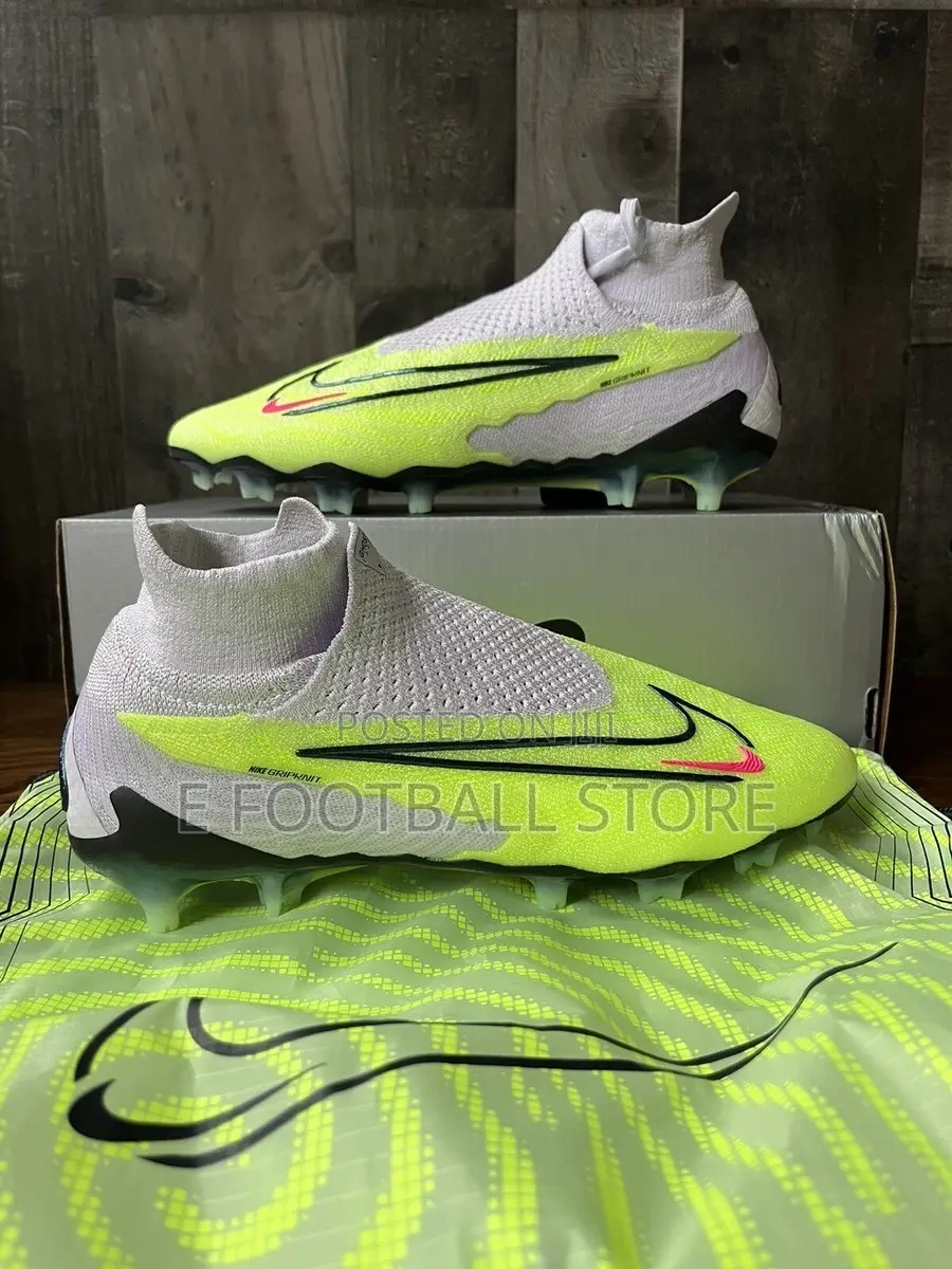 Nike Phantom Elite Football Boot