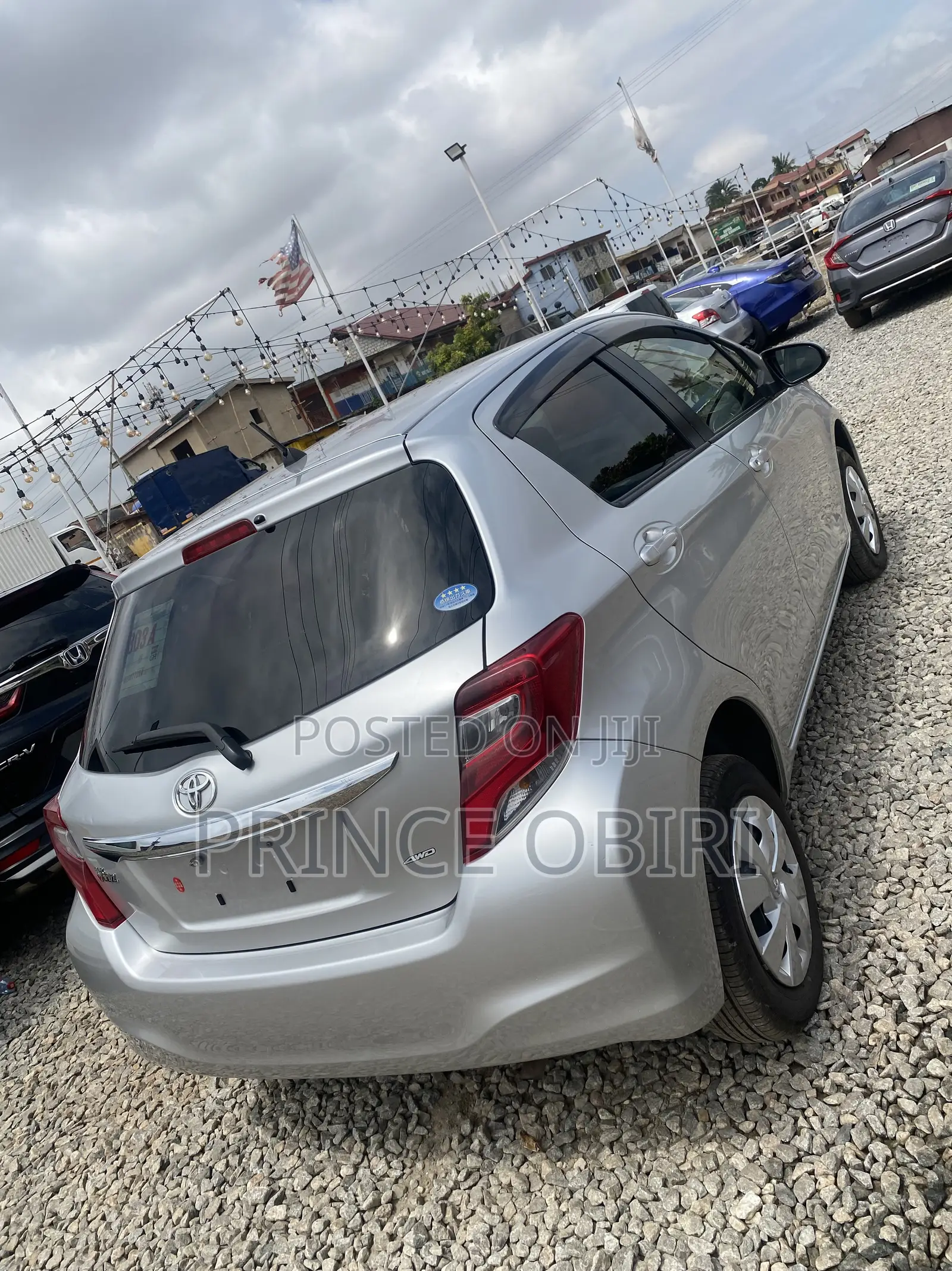 Toyota Vitz 1.3 AWD 5dr 2015 Silver
