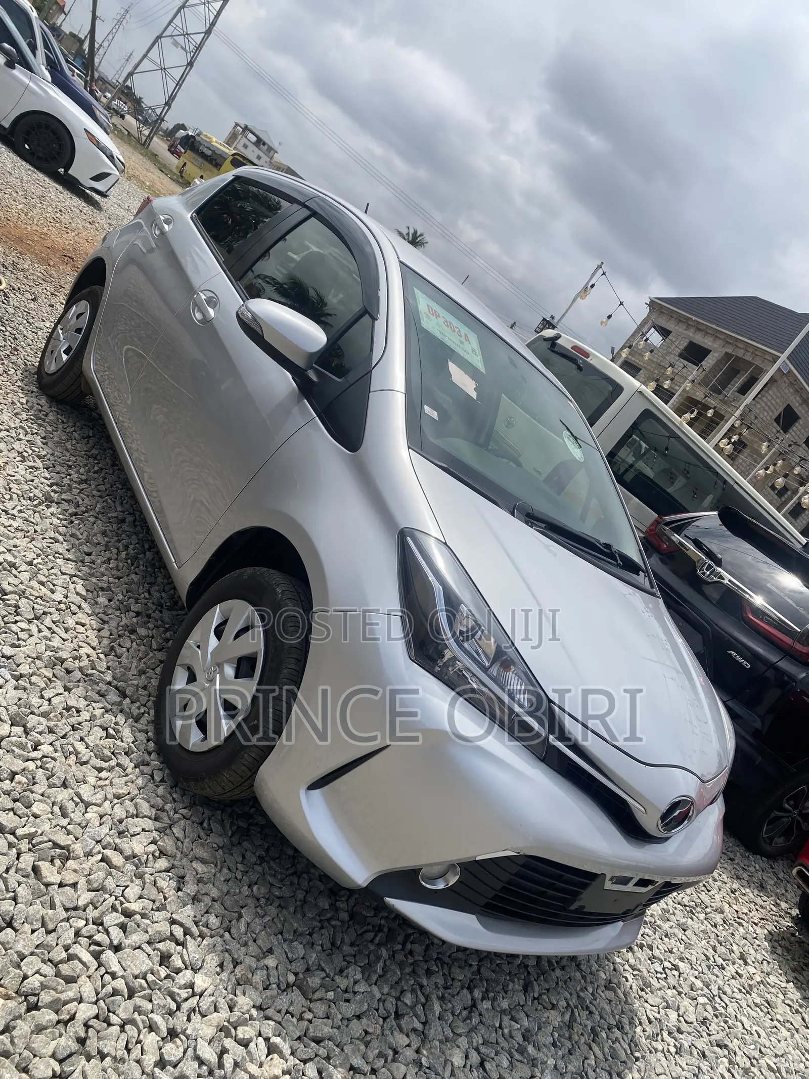 Toyota Vitz 1.3 AWD 5dr 2015 Silver