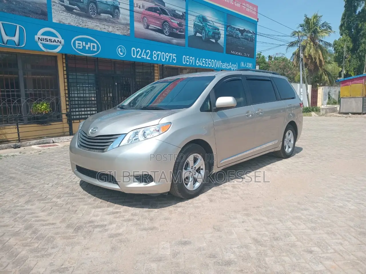 Toyota Sienna 2016 Silver