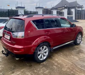 Mitsubishi Outlander SE FWD 2016 Red