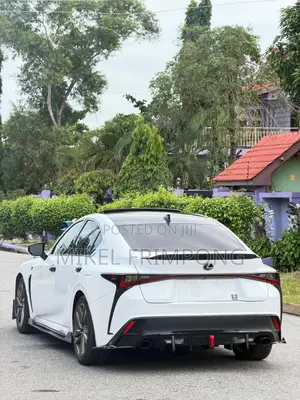 Lexus IS 2022 White