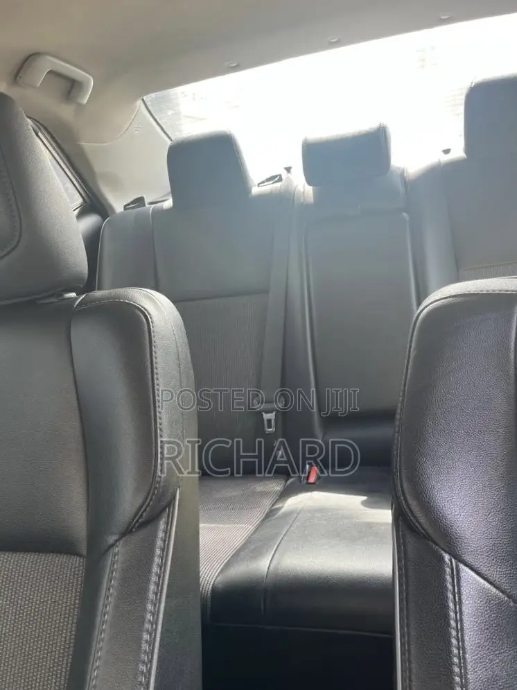 Toyota Corolla S Plus 4dr Sedan (1.8L 4cyl CVT) 2016 Silver