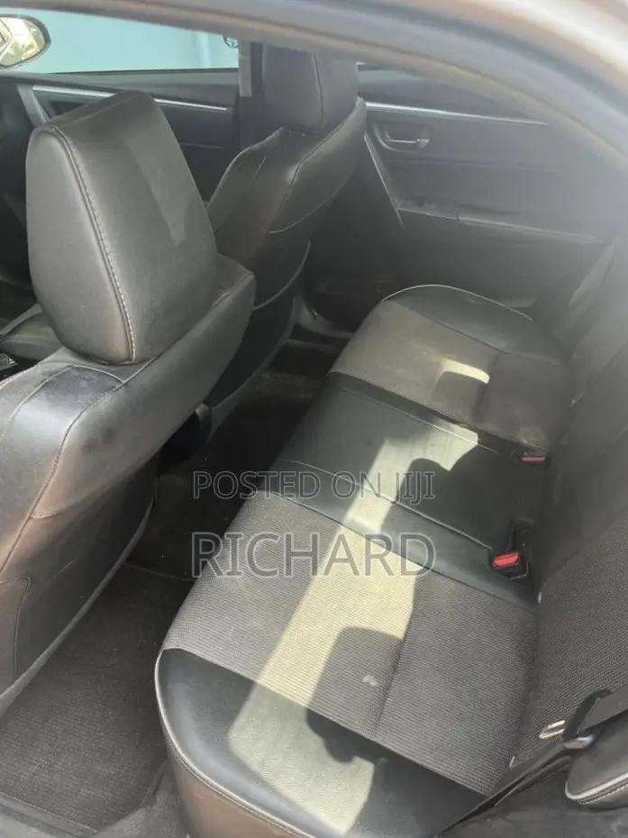 Toyota Corolla S Plus 4dr Sedan (1.8L 4cyl CVT) 2016 Silver