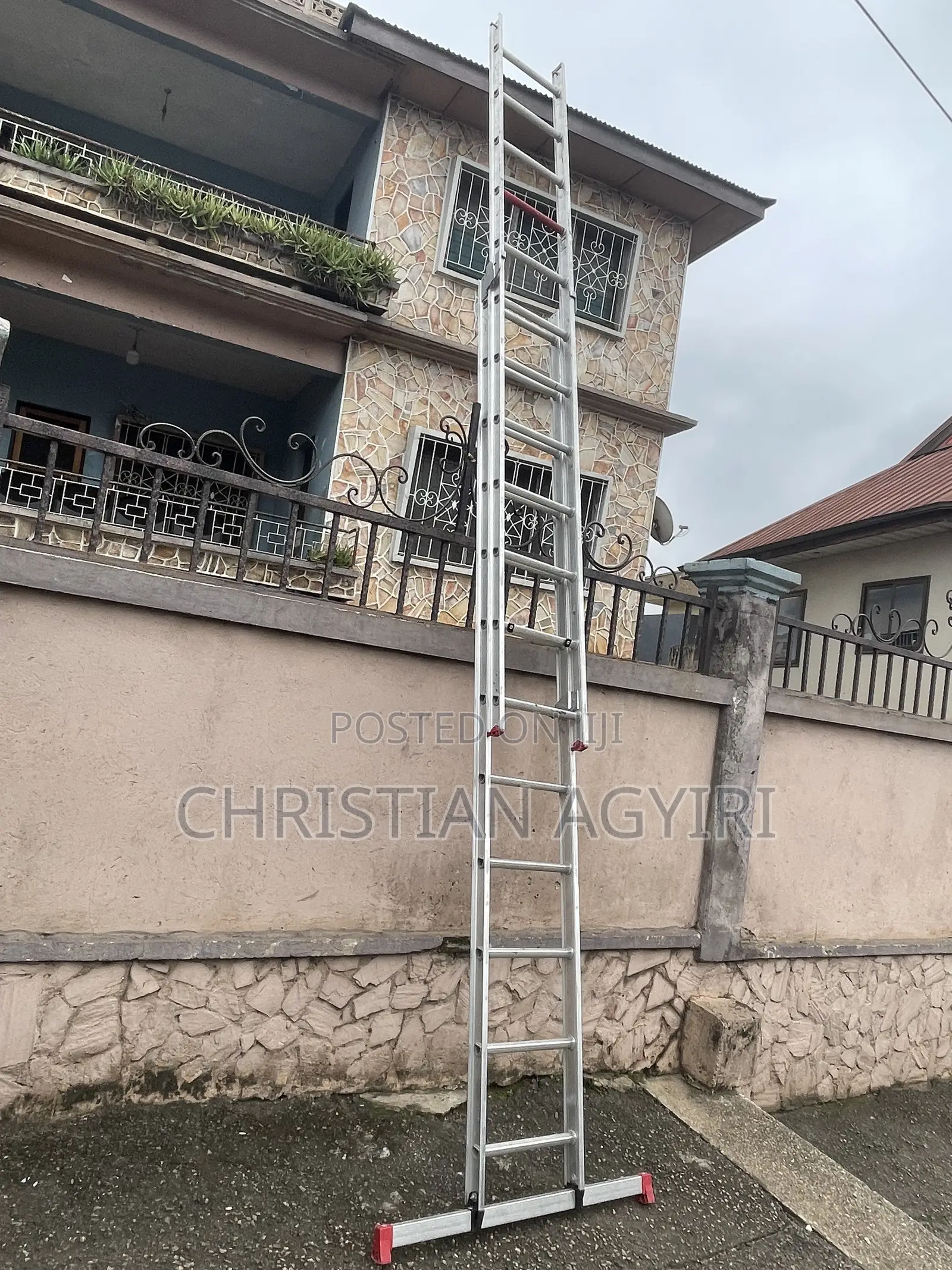 Ladder / Steps