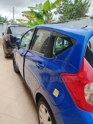 Nissan Versa 2014 Blue